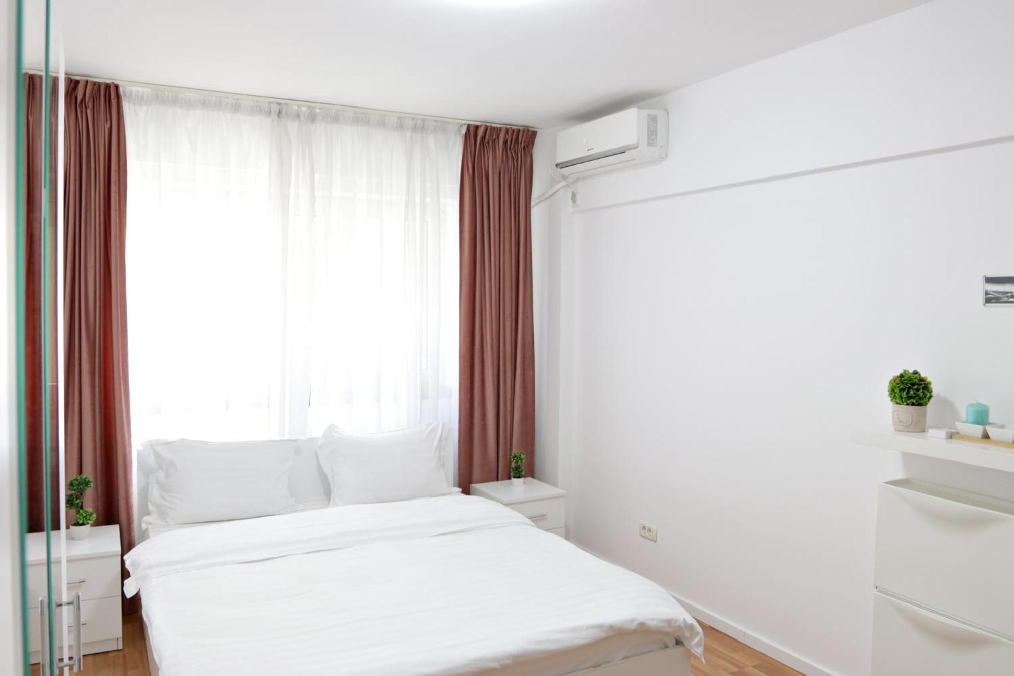 City Base I 2 Bedroom Apt Victoriei Boekarest Buitenkant foto